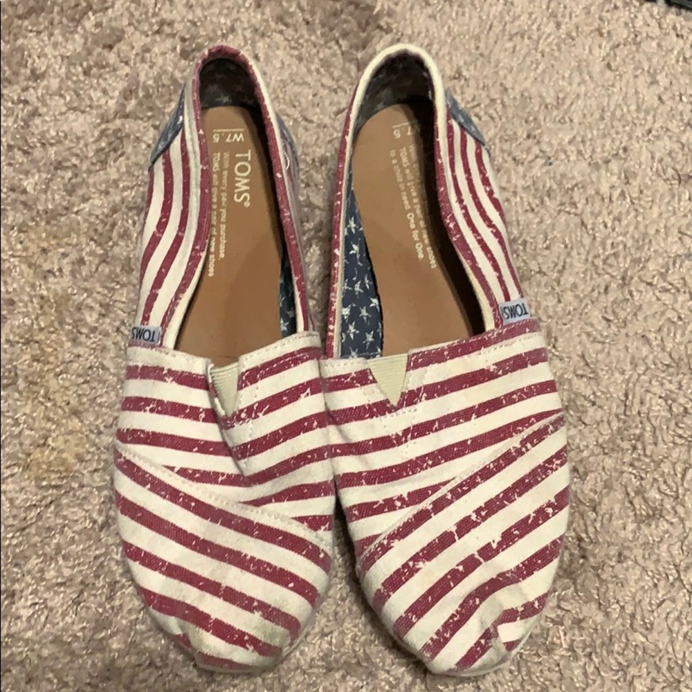 Toms